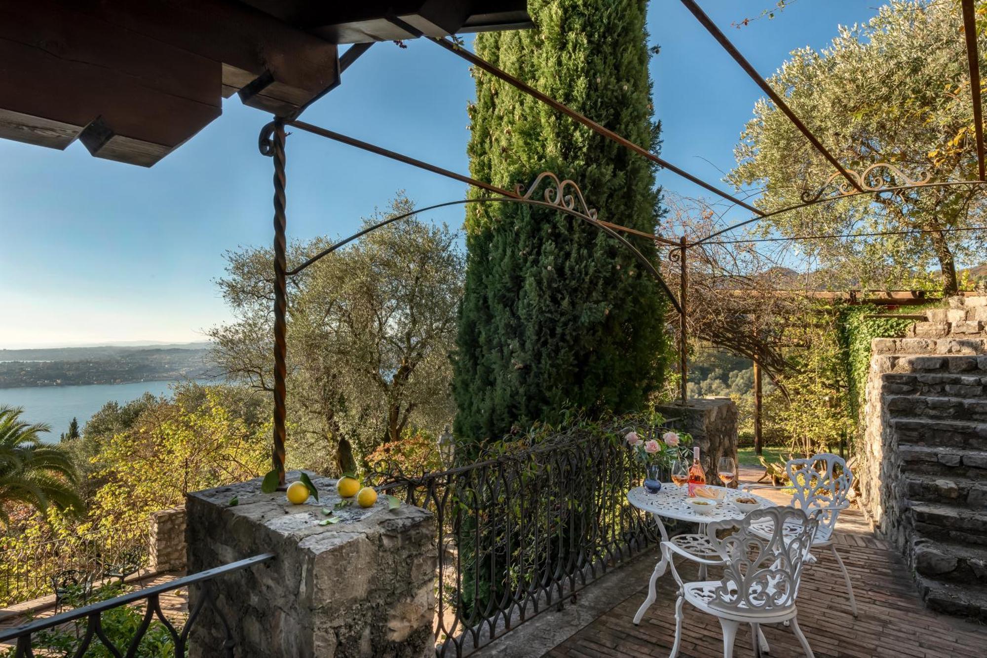Dimora Bolsone Villa Gardone Riviera Exterior photo